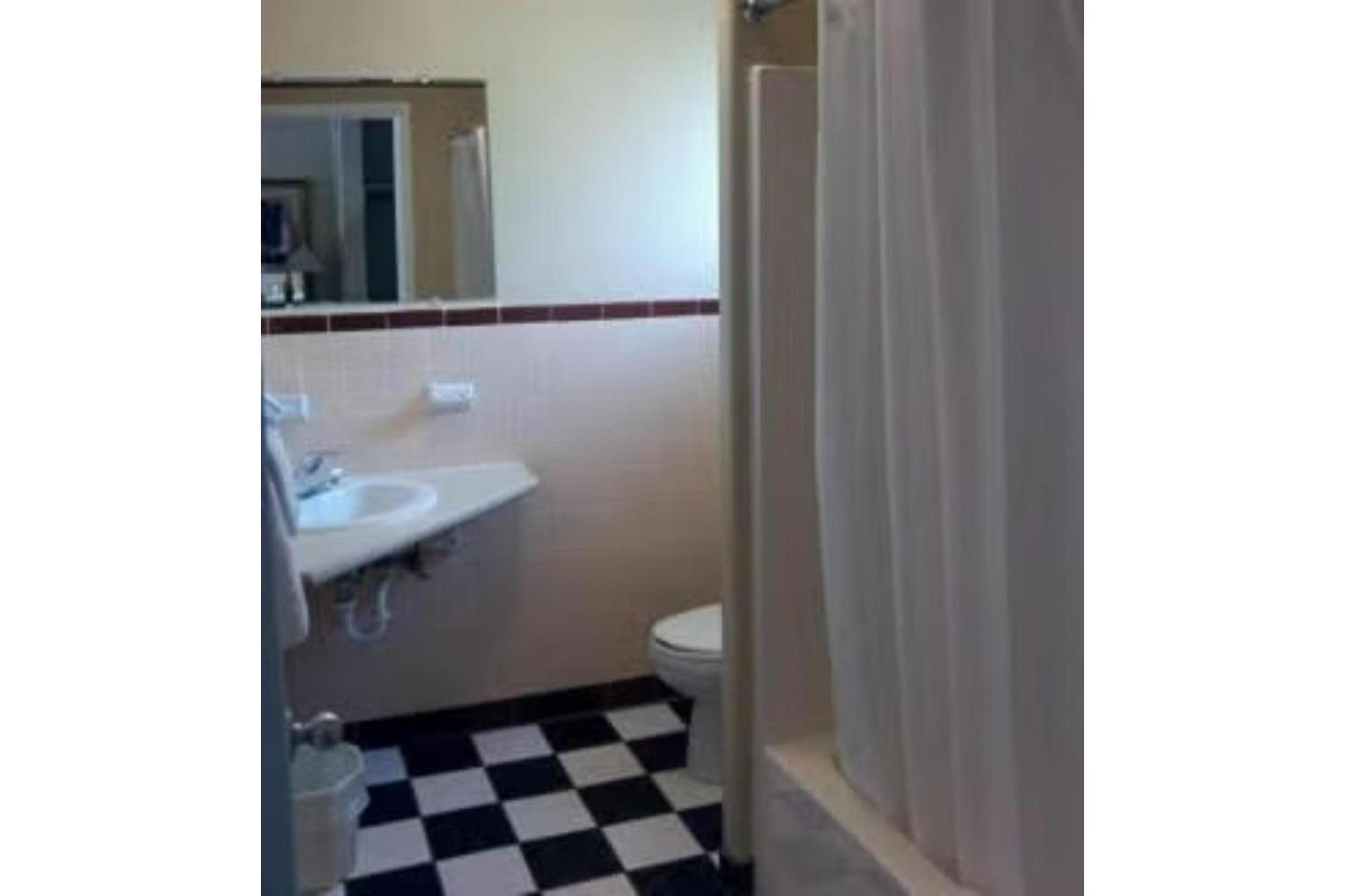 Hamilton Western Inn מראה חיצוני תמונה